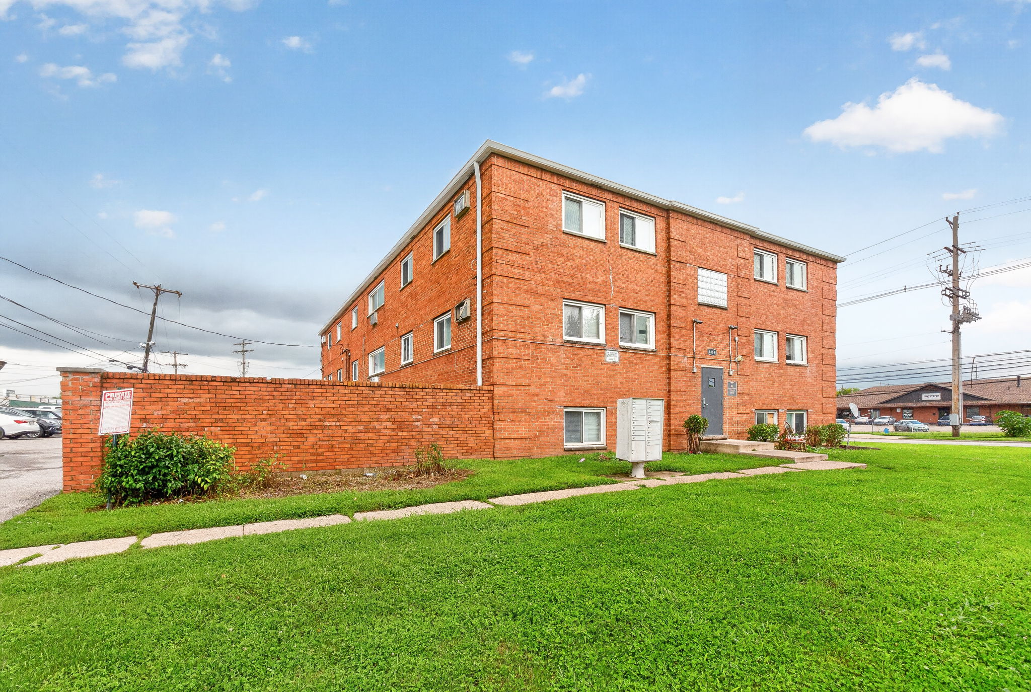 Seabrook Apartments